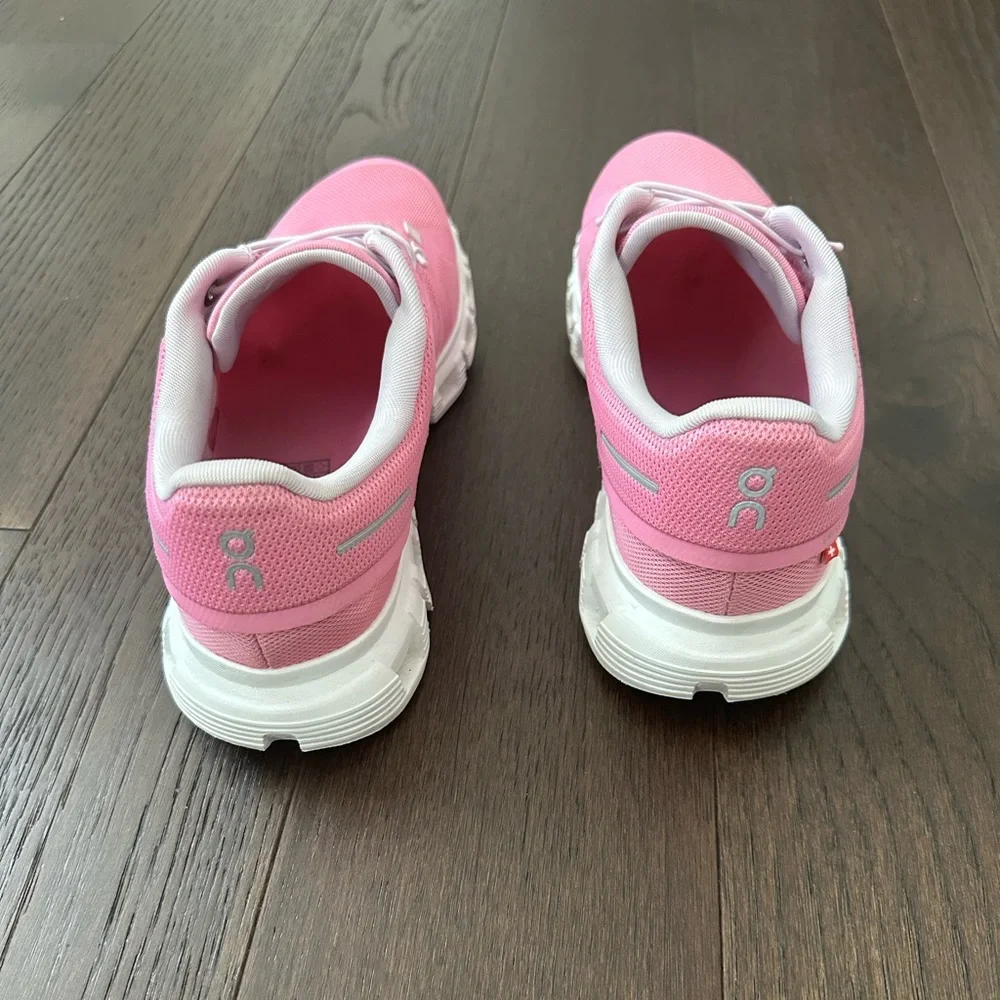 On Cloud 6 - Raspberry/White - Picture 5 of 7